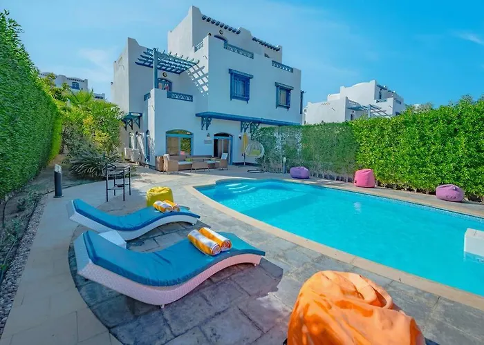 Spacious With Private Pool Hurghada